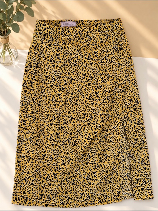 BCBGeneration Dresses & Skirts - BCBGeneration Yellow and Black Leopard Midi Skirt